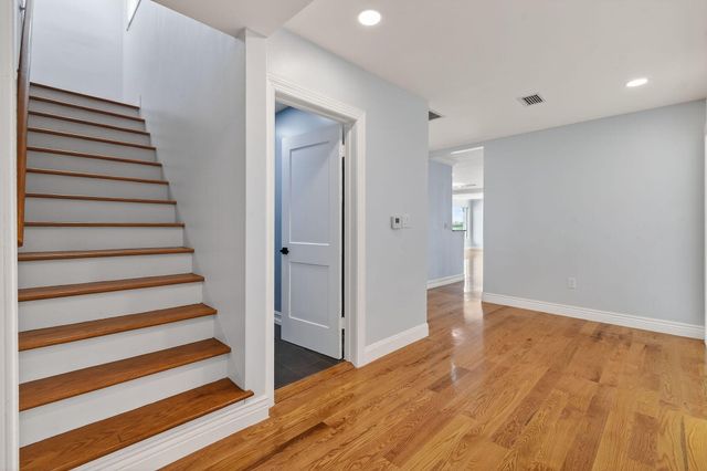 1102 N Golfview Road, Lake Worth Beach, FL 33460