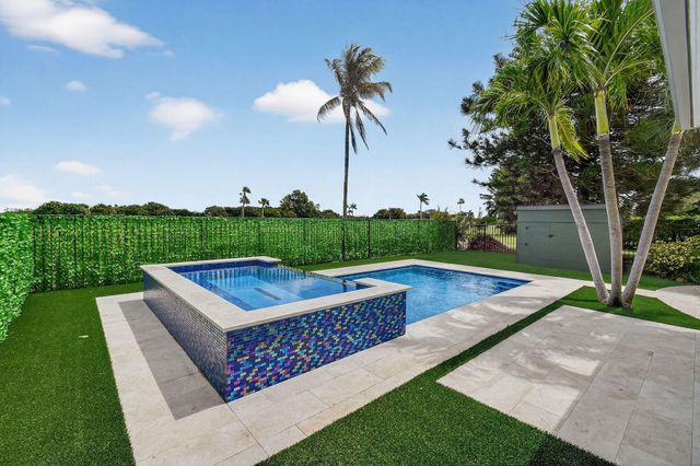 1102 N Golfview Road, Lake Worth Beach, FL 33460