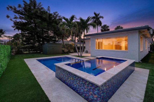 1102 N Golfview Road, Lake Worth Beach, FL 33460