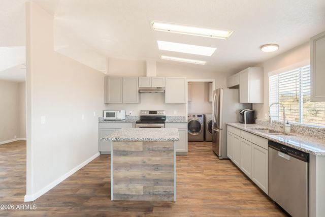 232 N WILDCAT Place, Benson, AZ 85602