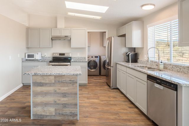 232 N WILDCAT Place, Benson, AZ 85602