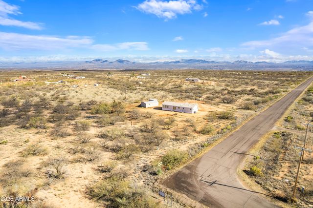 232 N WILDCAT Place, Benson, AZ 85602