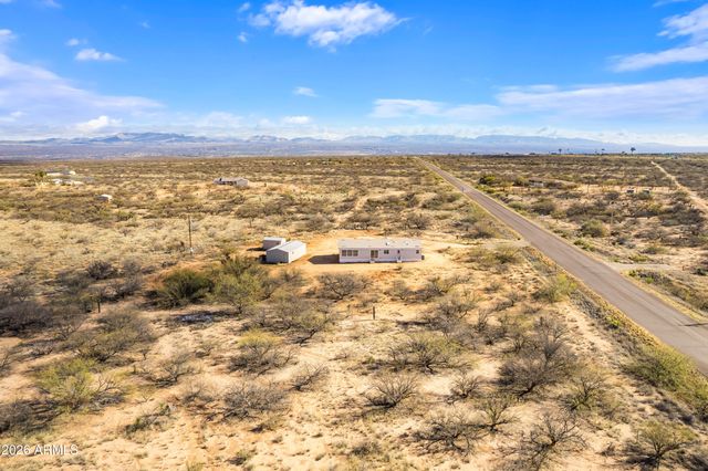 232 N WILDCAT Place, Benson, AZ 85602