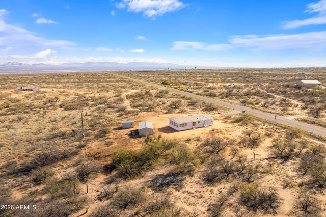 232 N WILDCAT Place, Benson, AZ 85602