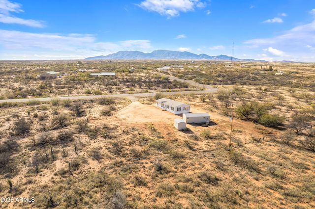 232 N WILDCAT Place, Benson, AZ 85602