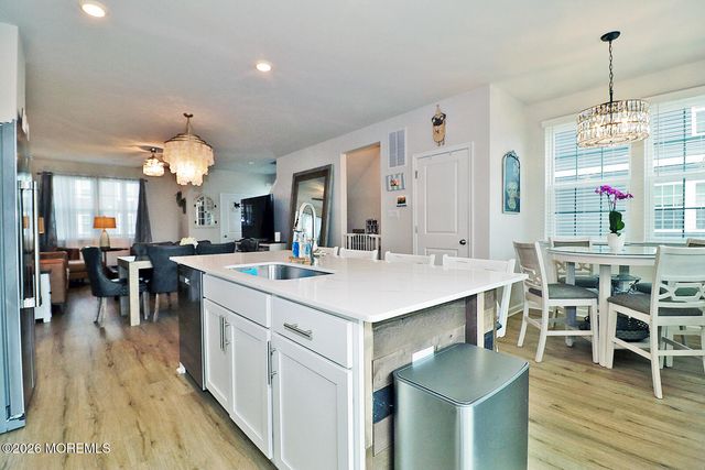 16 Baybreeze Drive, Waretown, NJ 08758