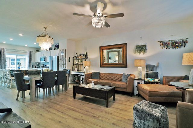 16 Baybreeze Drive, Waretown, NJ 08758