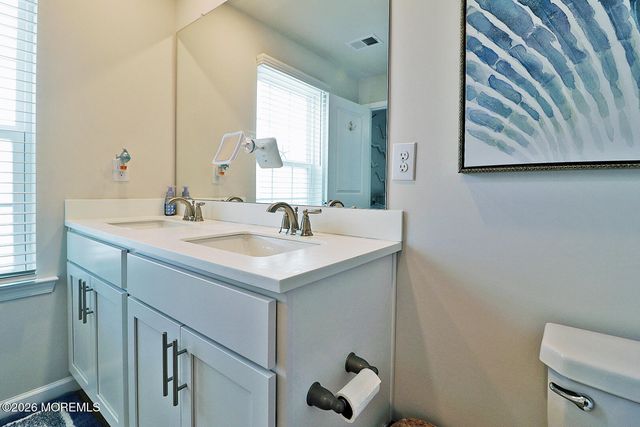 16 Baybreeze Drive, Waretown, NJ 08758