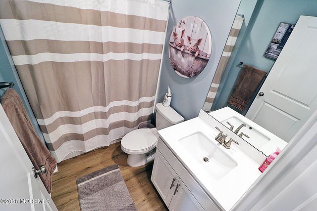 16 Baybreeze Drive, Waretown, NJ 08758