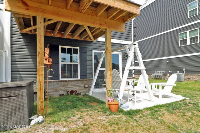 16 Baybreeze Drive, Waretown, NJ 08758