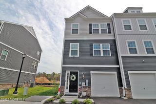 16 Baybreeze Drive, Waretown, NJ 08758