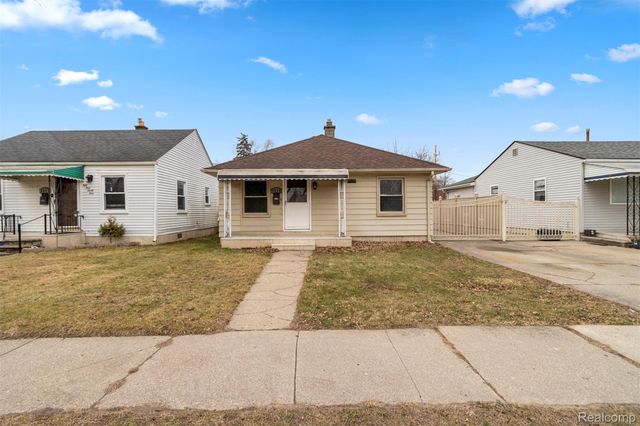 5939 Robindale Avenue, Dearborn Heights, MI 48127