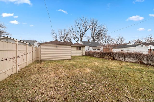 5939 Robindale Avenue, Dearborn Heights, MI 48127