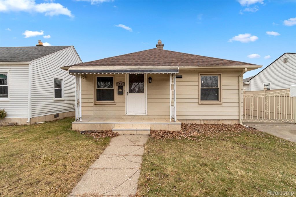 5939 Robindale Avenue, Dearborn Heights, MI 48127