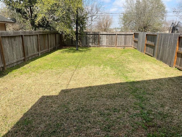 3986 Avenue B, Brookshire, TX 77423