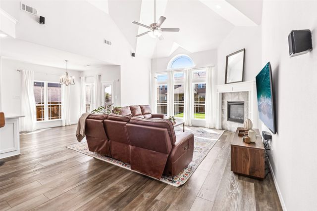825 Violet Way, Celina, TX 75009