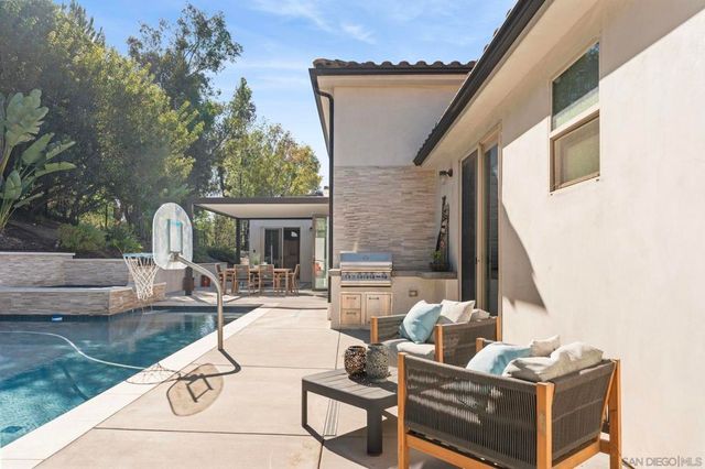 18375 Bernardo Trails Ct, San Diego, CA 92128