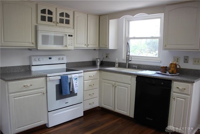 7031 Union Schoolhouse Road, Riverside, OH 45424