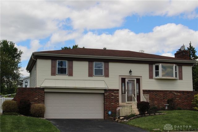 7031 Union Schoolhouse Road, Riverside, OH 45424