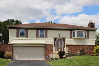 7031 Union Schoolhouse Road, Riverside, OH 45424