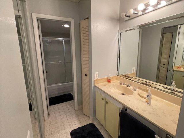 9200 Lime Bay Boulevard 209, Tamarac, FL 33321