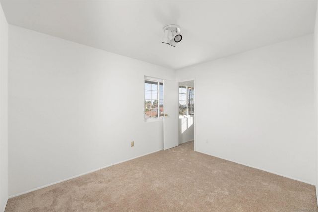 6040 Dirac St, San Diego, CA 92122