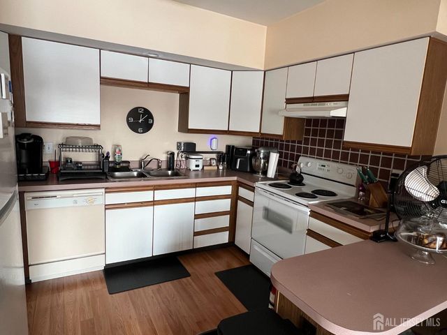 100 John T O Leary Boulevard 412, South Amboy, NJ 08879