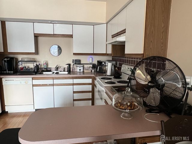 100 John T O Leary Boulevard 412, South Amboy, NJ 08879