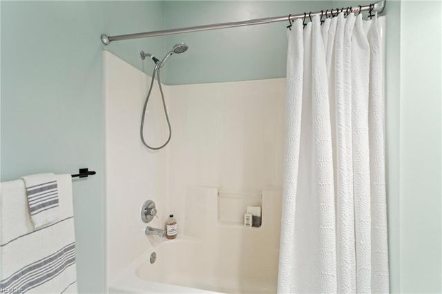 2312 Beach Haven Dr Apt 103, Virginia Beach, VA 23451