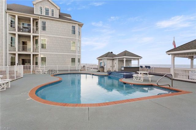 2312 Beach Haven Dr Apt 103, Virginia Beach, VA 23451