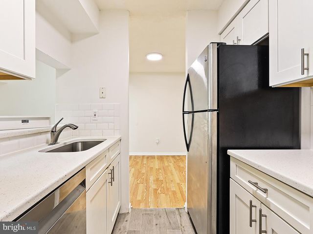 2010 RAVENS CREST, Plainsboro, NJ 08536