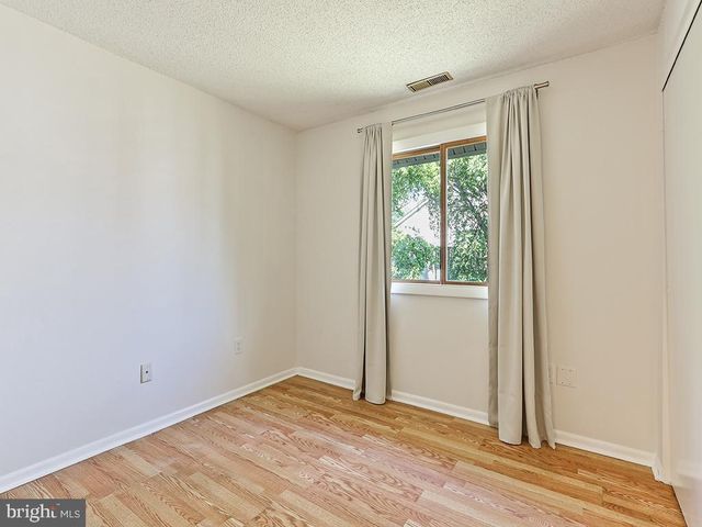 2010 RAVENS CREST, Plainsboro, NJ 08536