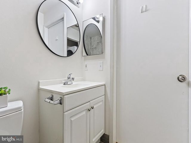 2010 RAVENS CREST, Plainsboro, NJ 08536