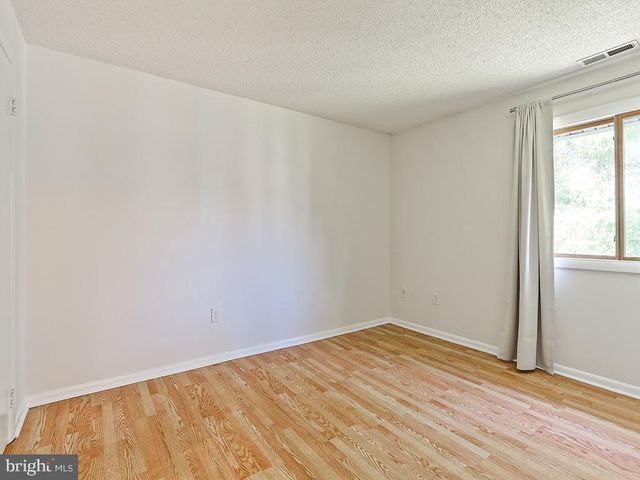 2010 RAVENS CREST, Plainsboro, NJ 08536