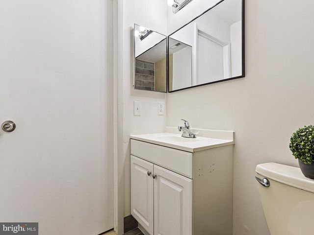 2010 RAVENS CREST, Plainsboro, NJ 08536