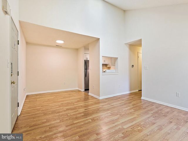2010 RAVENS CREST, Plainsboro, NJ 08536
