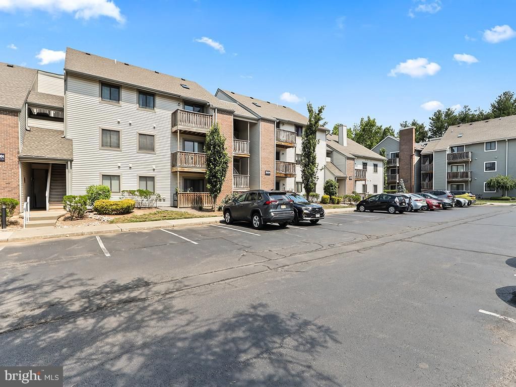 2010 RAVENS CREST, Plainsboro, NJ 08536