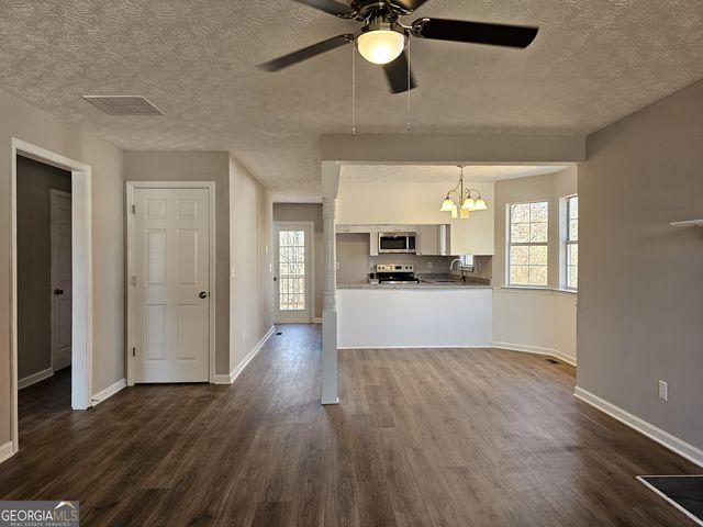 7155 Hummingbird Lane, Winston, GA 30187