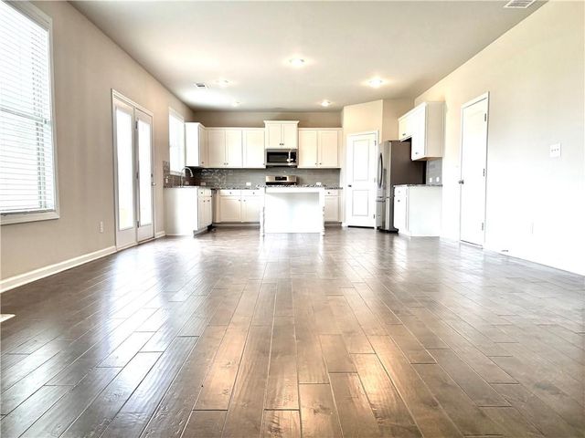 6085 Bay Point Cove, Flowery Branch, GA 30542