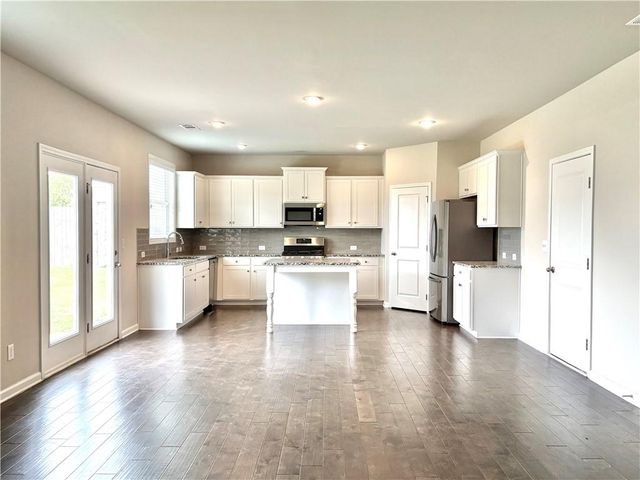 6085 Bay Point Cove, Flowery Branch, GA 30542