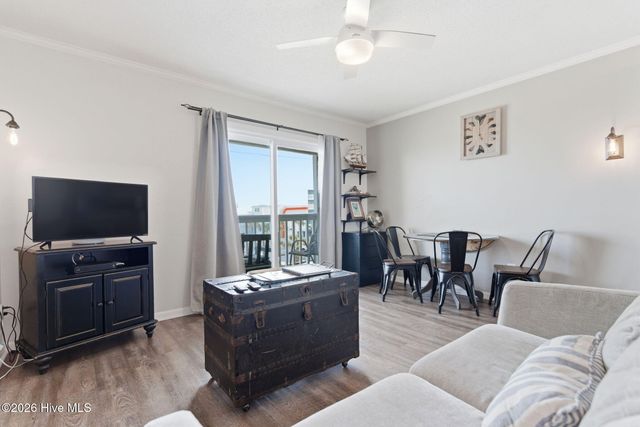 105 Tennessee Avenue Unit 304, Carolina Beach, NC 28428