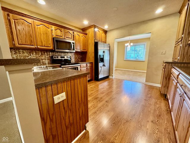 1248 Lexington Trail, Greenfield, IN 46140