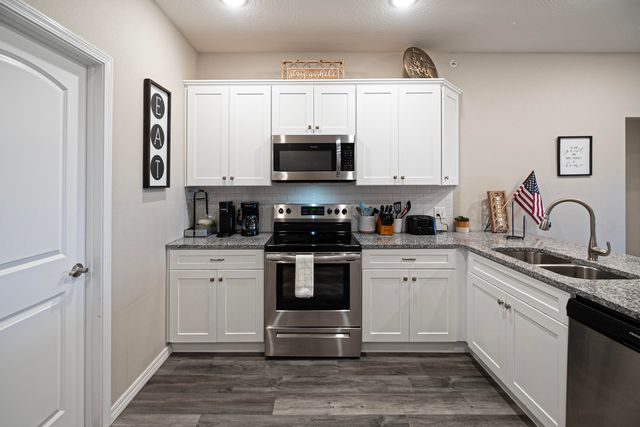 3111 S Vineyards Terrace 5, Branson, MO 65616