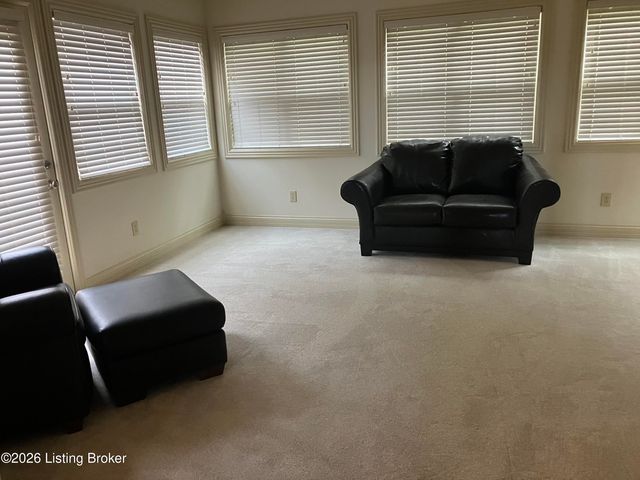 3311 Ridge Brook Cir, Louisville, KY 40245