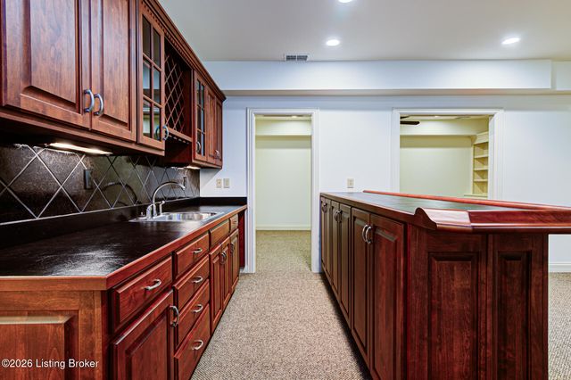 3311 Ridge Brook Cir, Louisville, KY 40245