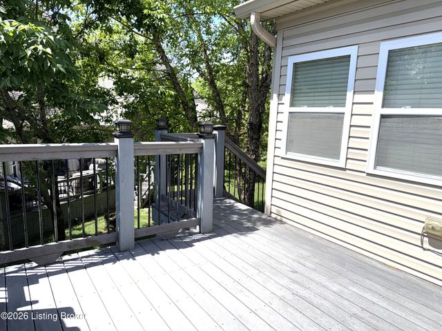 3311 Ridge Brook Cir, Louisville, KY 40245