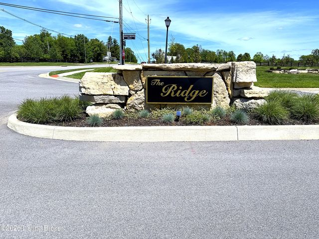3311 Ridge Brook Cir, Louisville, KY 40245