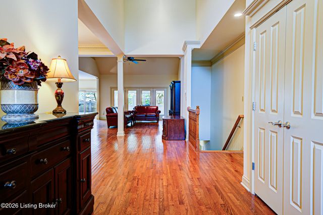 3311 Ridge Brook Cir, Louisville, KY 40245