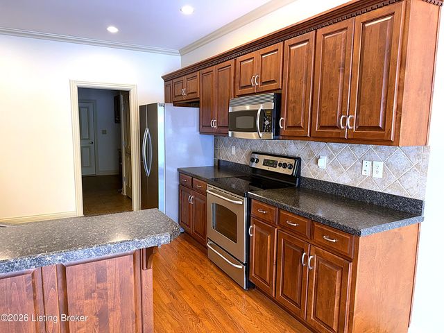 3311 Ridge Brook Cir, Louisville, KY 40245