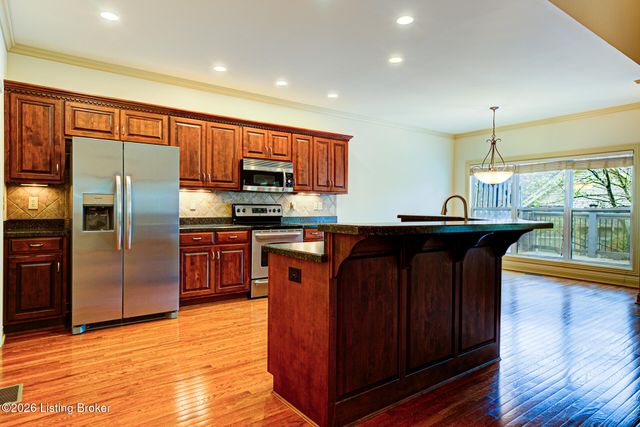 3311 Ridge Brook Cir, Louisville, KY 40245